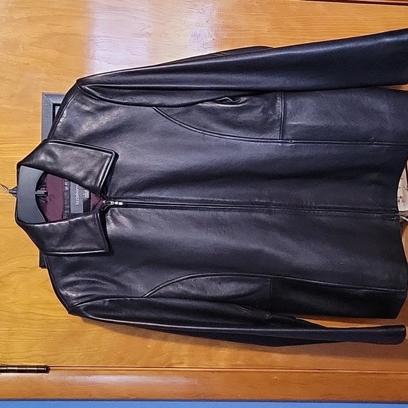 Vintage Liz Claiborne Ladies Leather Jacket - Picture 1 of 6